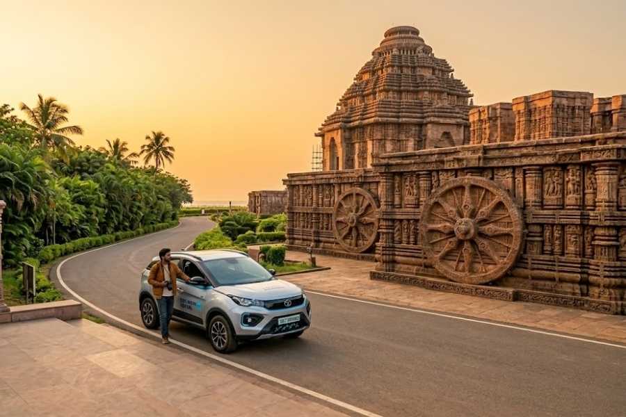 Visiting Konark Sun Temple by self drive car rental